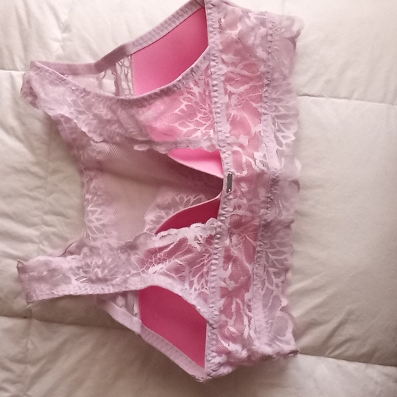 Victoria's Secret bra - Picture 4 of 6